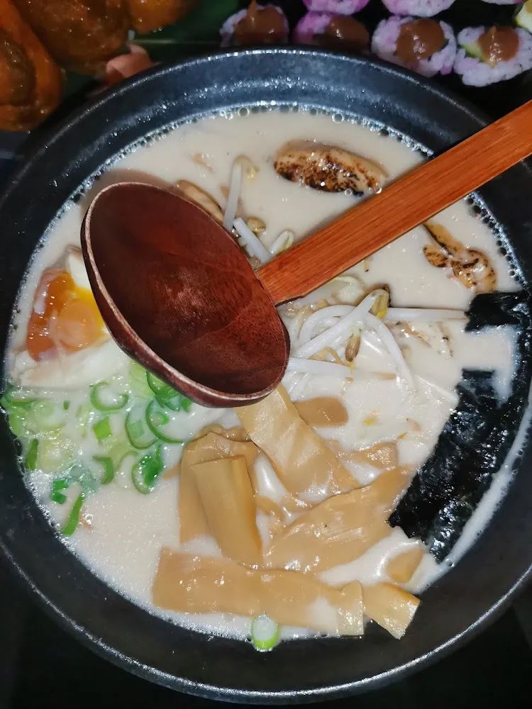 Tonkutsu Ramen